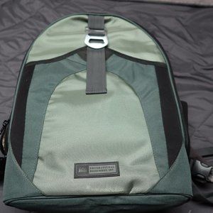 REI Picnic Backpack with Plates Cups Silverware and more
